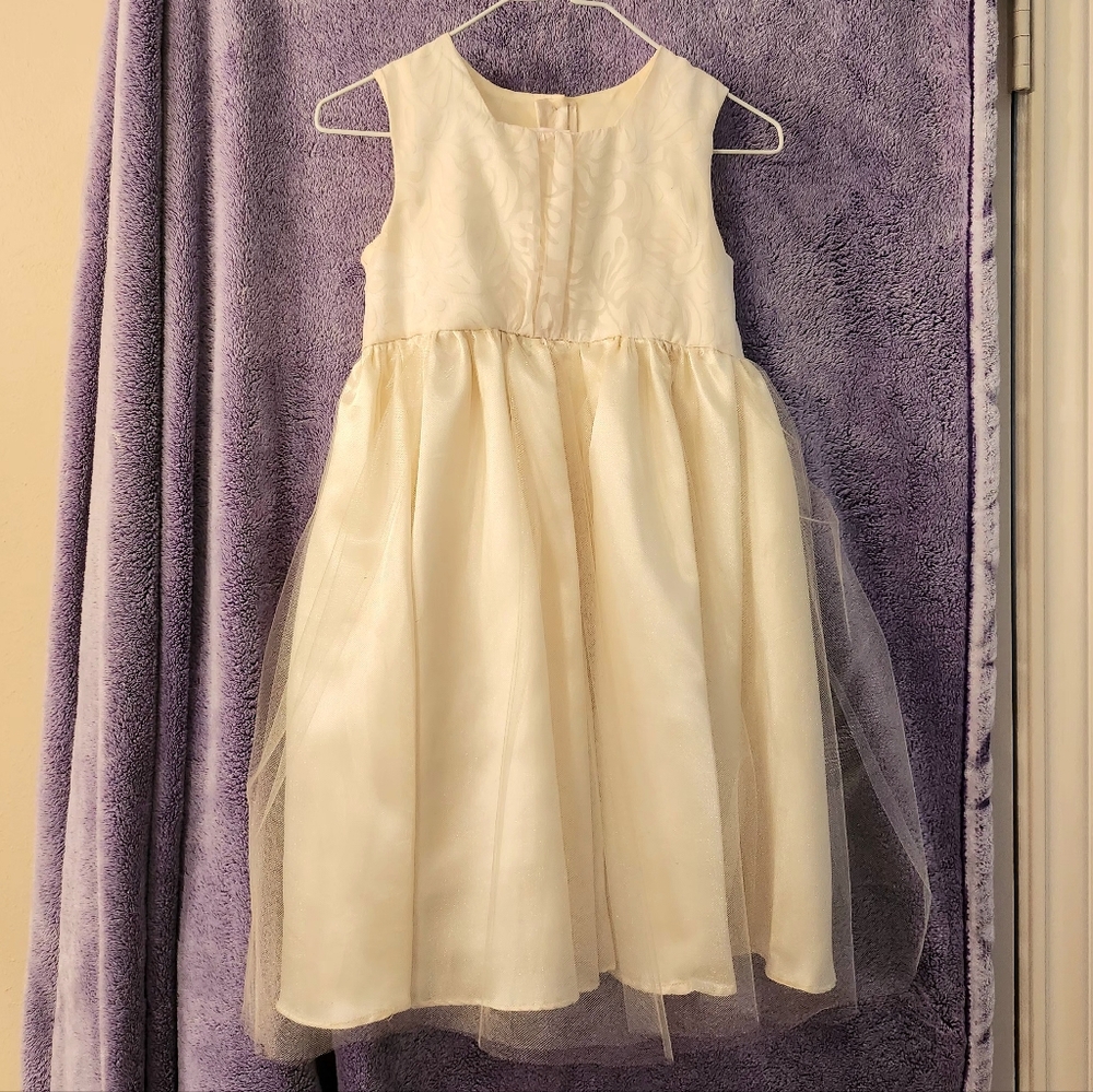 NWT 4T Ivory Girls Dress